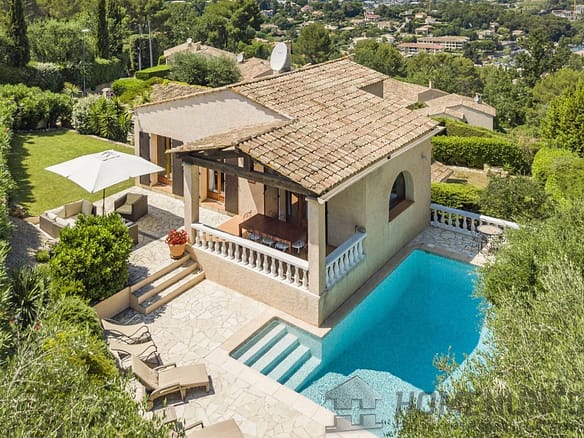 3 Bedroom Villa/House in Mougins 5