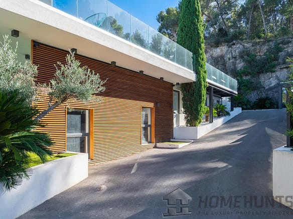 5 Bedroom Villa/House in Marseille 5