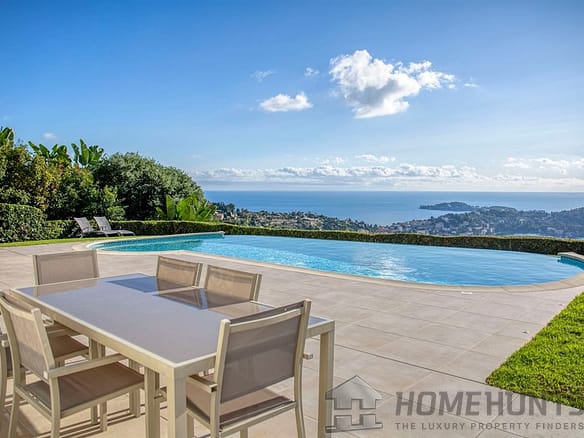 4 Bedroom Villa/House in Villefranche Sur Mer 3