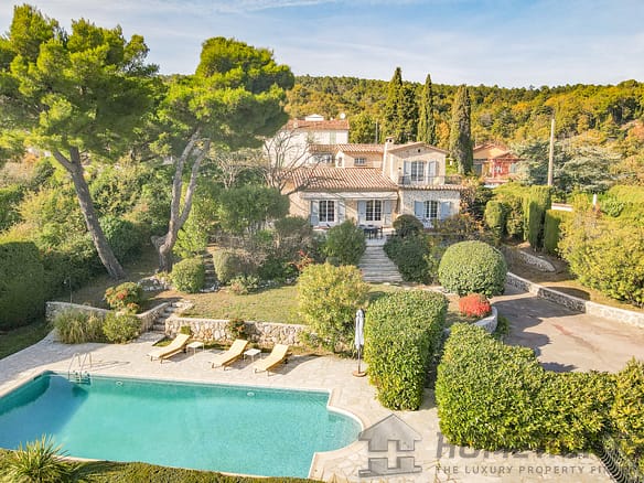 4 Bedroom Villa/House in Cabris 30