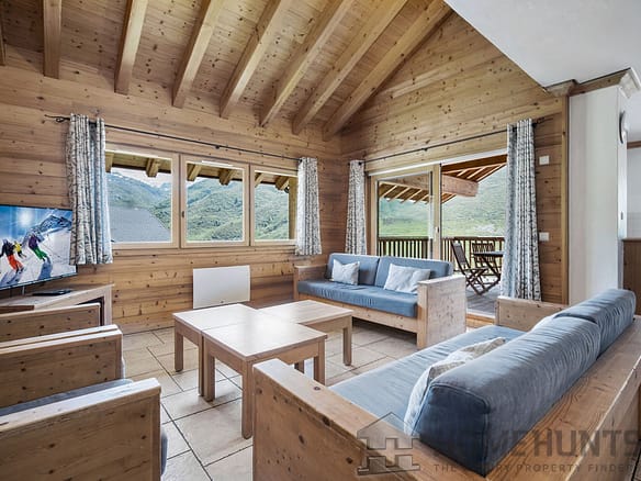 6 Bedroom Apartment in Les Menuires 2
