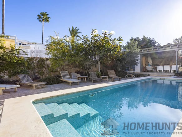 5 Bedroom Villa/House in Palma 3