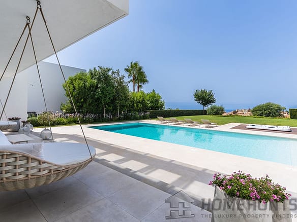 5 Bedroom Villa/House in Santa Clara 28