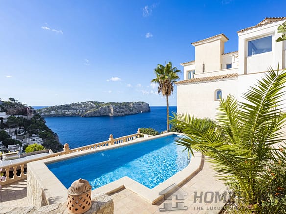 2 Bedroom Apartment in Port Andratx 24