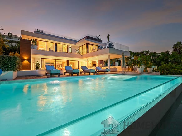 5 Bedroom Villa/House in Nueva Andalucía 7