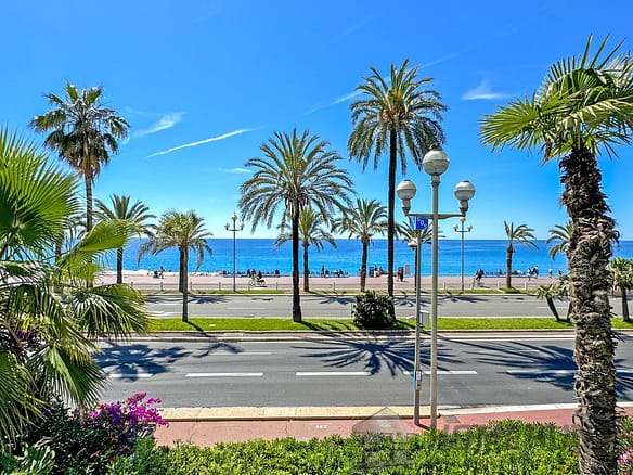 2 Bedroom Apartment in Nice 5