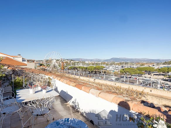 2 Bedroom Apartment in Antibes 22