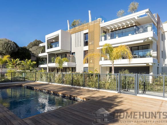 2 Bedroom Apartment in Antibes 20