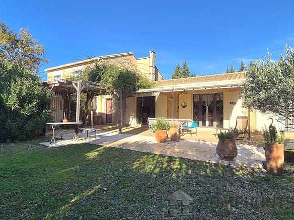 5 Bedroom Villa/House in Eygalieres 3