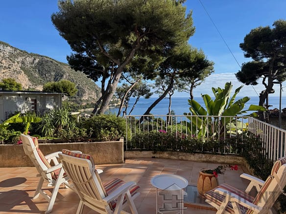 3 Bedroom Villa/House in Eze 3