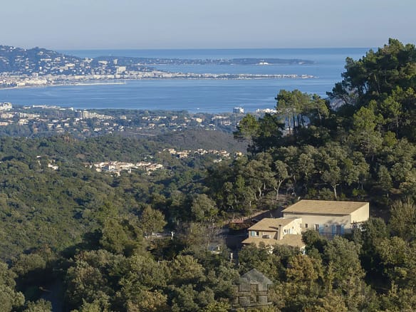 6 Bedroom Villa/House in Mandelieu La Napoule 3