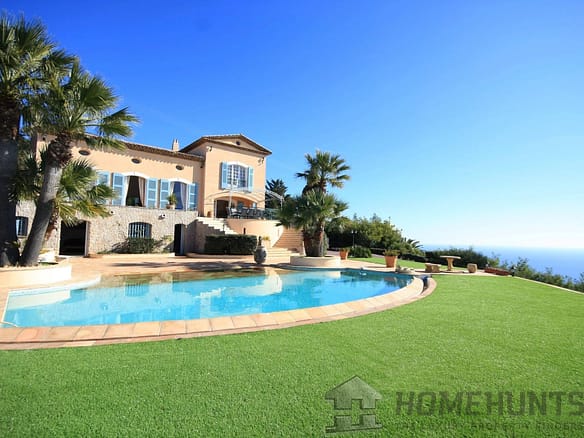 5 Bedroom Villa/House in St Raphael 28