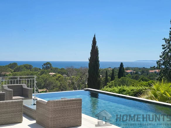 4 Bedroom Villa/House in St Raphael 30