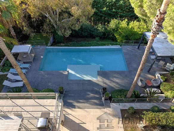 4 Bedroom Villa/House in Cannes 3