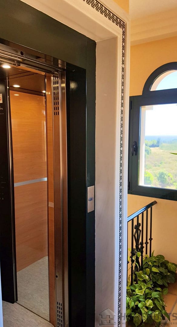 property_HH-15640666-24