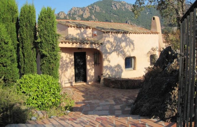 The Perfect Place to Buy French Property: Provence 4 HH-6678085-5