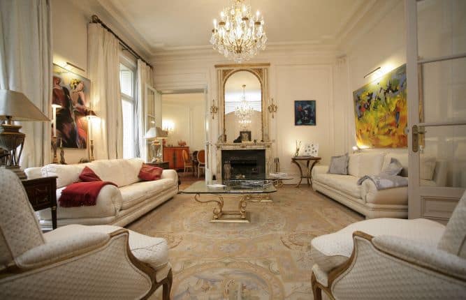 The Best Places to Live in Paris 4 HH-9436862-1