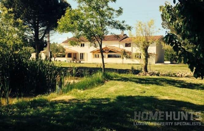 6 Must-See Gite Businesses for Sale in France 3 HH-10563119-8