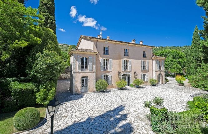 5 of the Hottest Properties for Sale in the Var Region 4 5 of the Hottest Properties for Sale in the Var Region 4