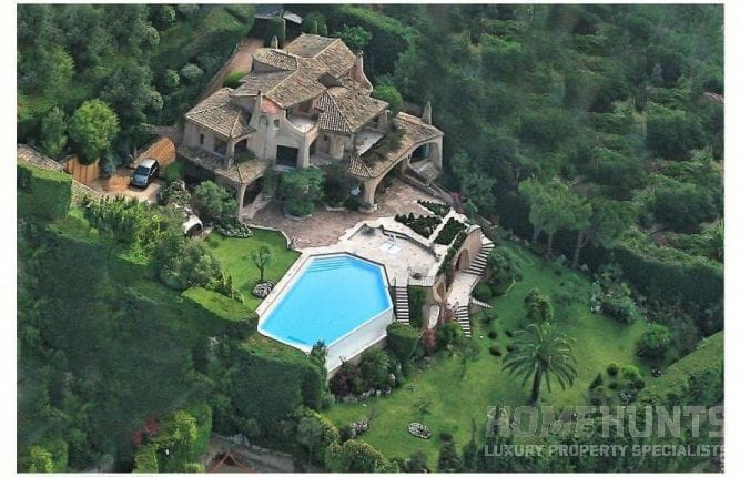 5 Luxurious Architect-Designed Homes in France 6 5 Luxurious Architect-Designed Homes in France 6