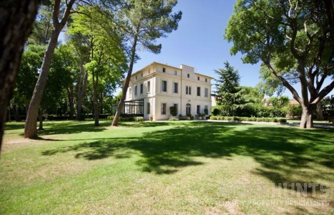 Best Places to Buy a Luxury French Home by the Sea 6 Best Places to Buy a Luxury French Home by the Sea 6