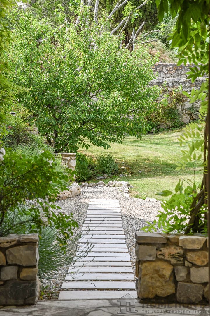 property_HH-15819947-8