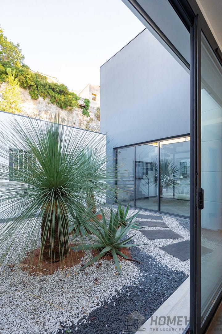 property_HH-15994738-7