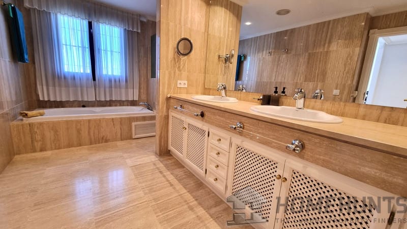 property_HH-15970743-12