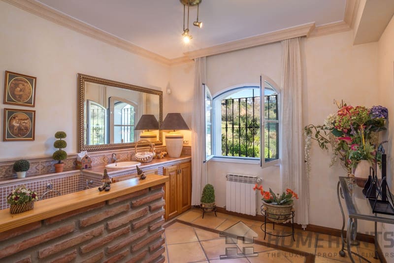 property_HH-15640928-18