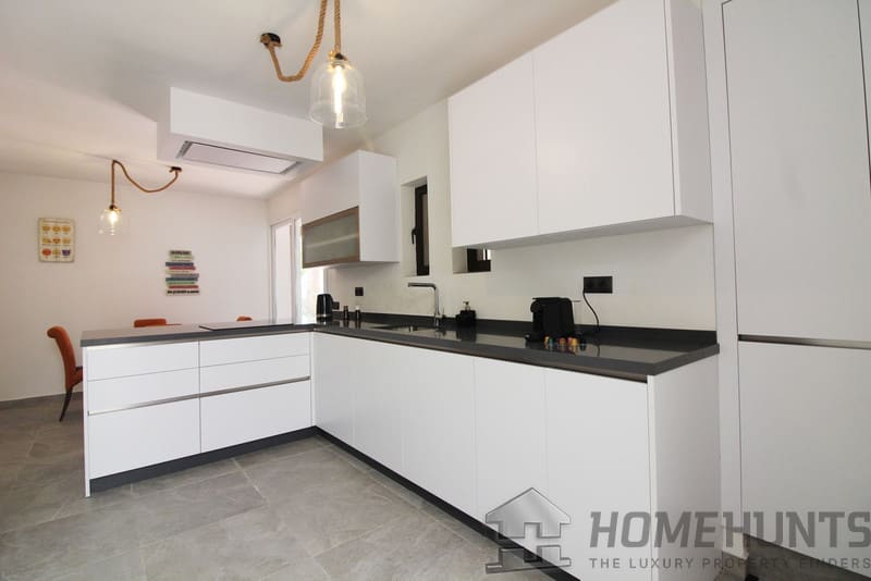 property_HH-15867277-11