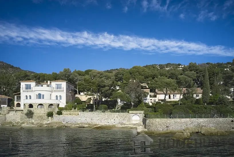6 Stunning Properties for Sale in Provence 4 Le Lavandou Waterfront House