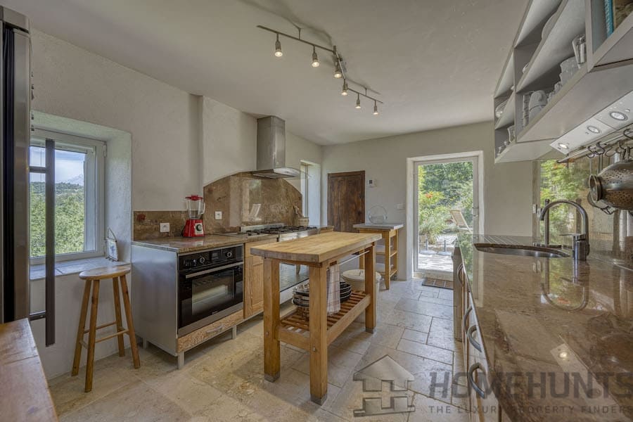 property_HH-15866280-21