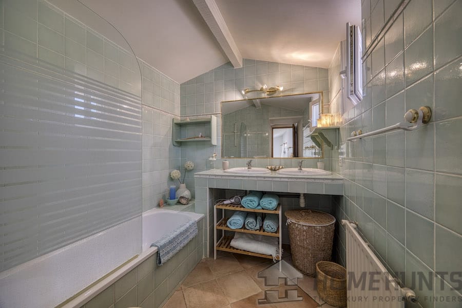 property_HH-15866280-30