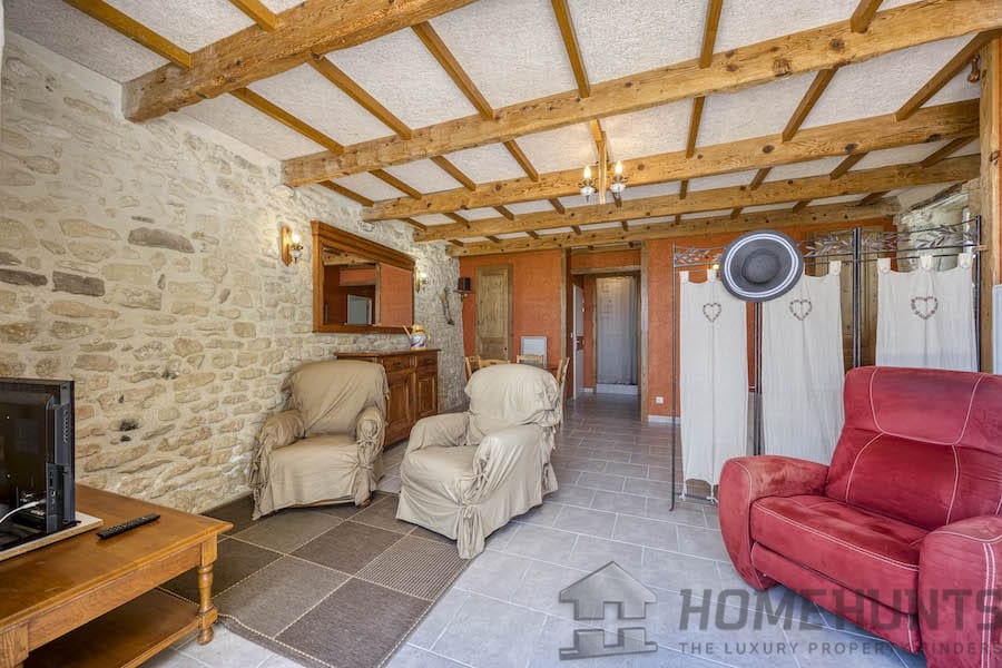 property_HH-15974481-27