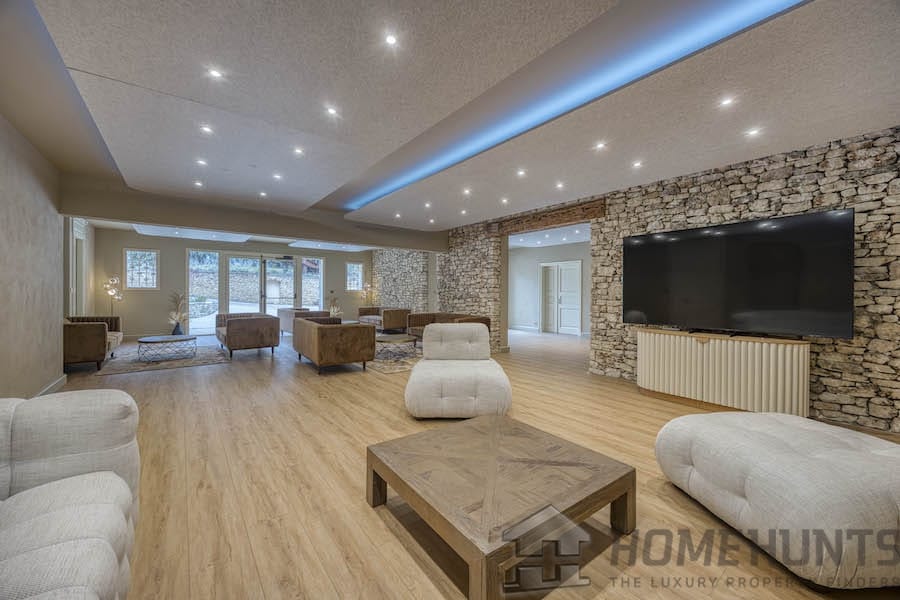 property_HH-15977632-24