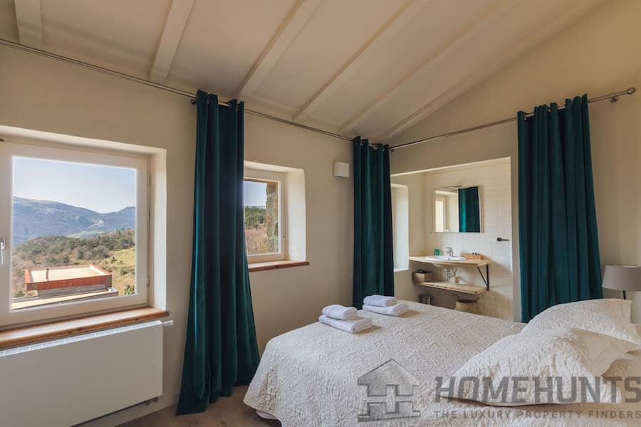 property_HH-15979911-16