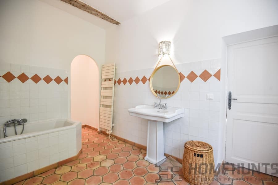 property_HH-15586732-30