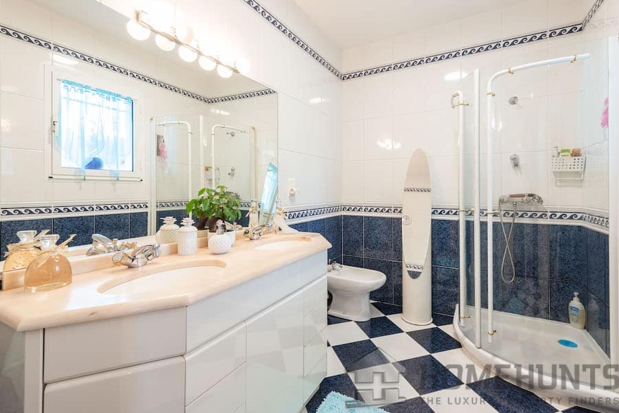 property_HH-15838561-6