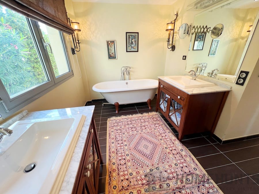 property_HH-15645458-10