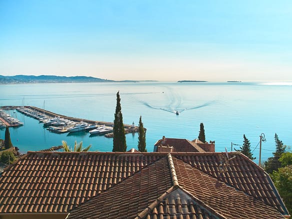 3 Bedroom Villa/House in Theoule Sur Mer 3