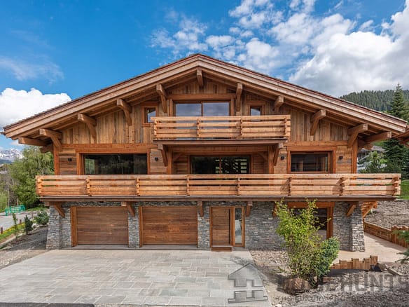 6 Bedroom Chalet in Megeve 20