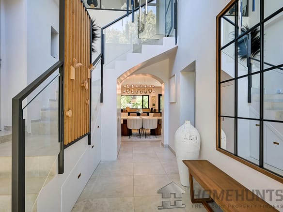 4 Bedroom Villa/House in Aix En Provence 30