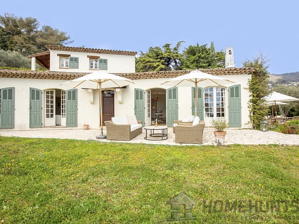 5 Bedroom Villa/House in Grasse 6