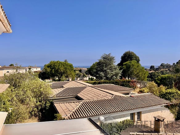 2 Bedroom Villa/House in Villeneuve Loubet 22