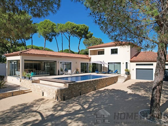 5 Bedroom Villa/House in Nages Et Solorgues 7