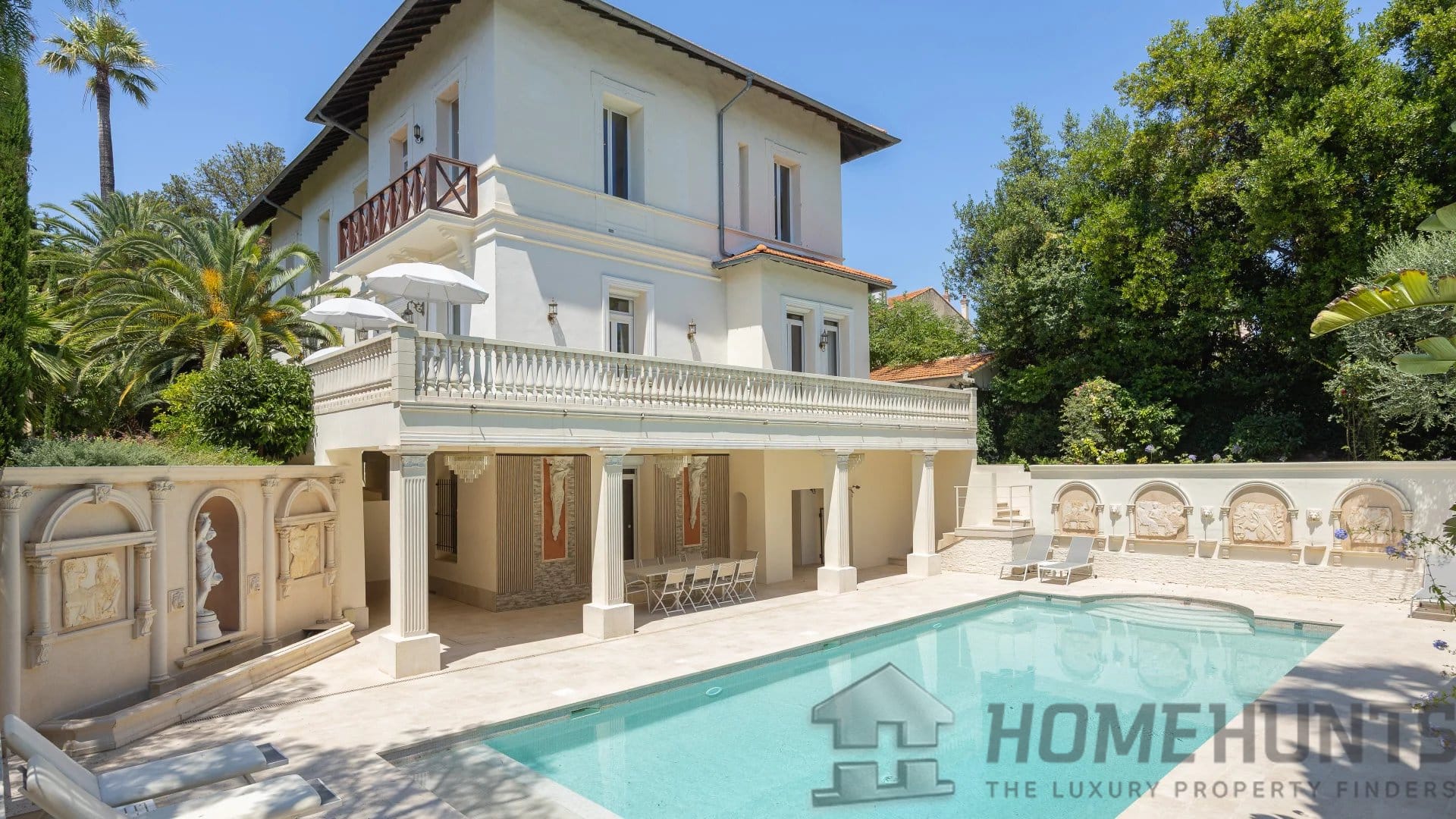Villa/House For Sale in Cannes 2