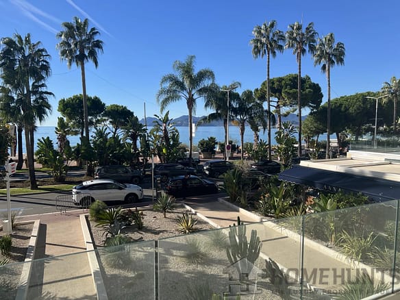 5 Bedroom Apartment in Cannes 5