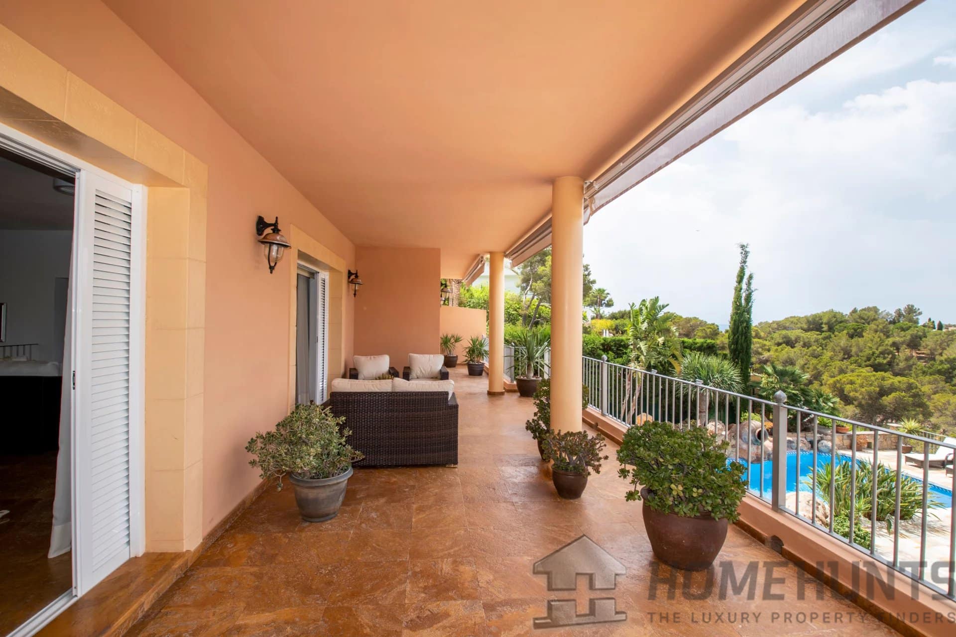 Villa/House For Sale in Roca Llisa HH15080034