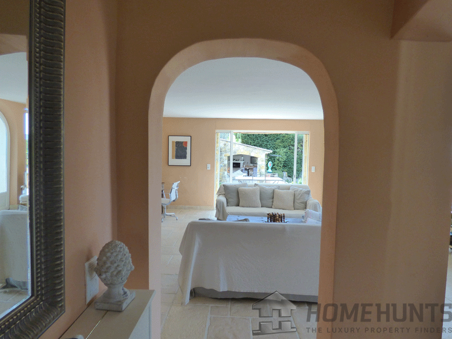 Villa/House For Sale in Fayence HH14950805