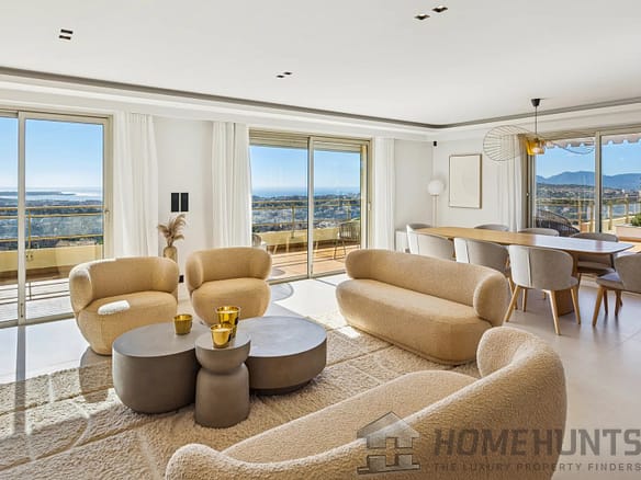 3 Bedroom Apartment in Le Cannet 3